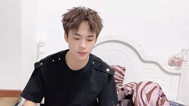 linger2563 online show from September 17, 2:41 pm