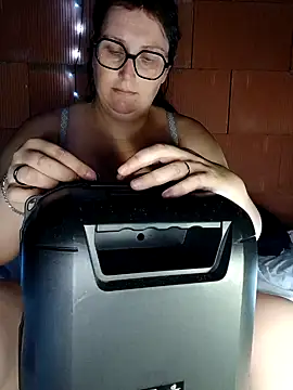 Snapshot of Fformesx chatting on September 19, 4:11 pm Fformesx online show from September 19, 4:11 pm