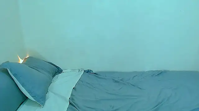 mikhaylahanderson online show from December 15, 4:29 am