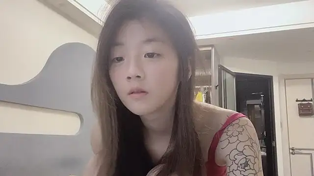 Snapshot of A_18_girls chatting on September 24, 9:05 am A 18 girls online show from September 24, 9:05 am