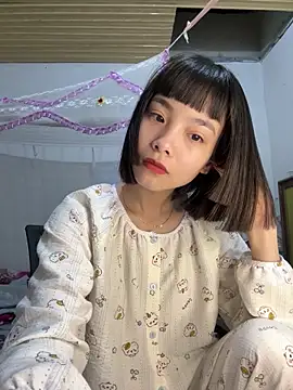 andymi1 online show from April 21, 1:42 am