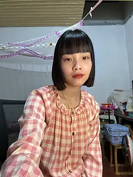 andymi1 online show from April 3, 12:44 pm