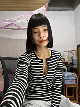 andymi1 online show from October 17, 2:08 pm