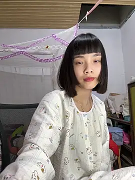 andymi1 online show from May 12, 1:06 pm