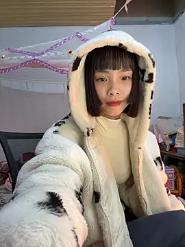 andymi1 online show from February 11, 1:33 pm