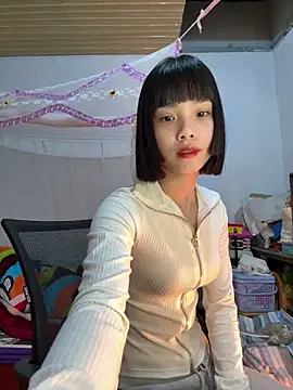 andymi1 online show from February 6, 7:04 am