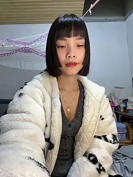 andymi1 online show from February 15, 2:12 am