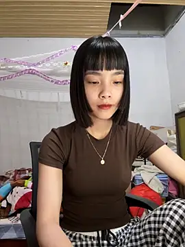andymi1 online show from May 15, 1:58 am