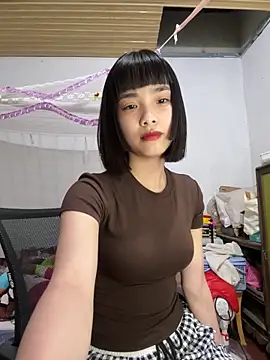 andymi1 online show from May 14, 1:52 pm