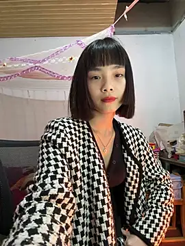andymi1 online show from March 17, 4:37 am