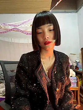 andymi1 online show from December 18, 3:11 am