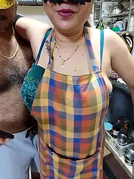 Queen Nightt online show from February 24, 3:29 am