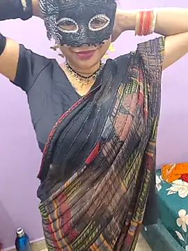 Queen Nightt online show from December 16, 4:22 pm