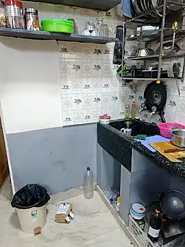 Queen Nightt online show from February 12, 3:28 am