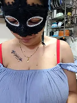 Snapshot of Queen_Nightt chatting on September 25, 3:12 am Queen Nightt online show from September 25, 3:12 am