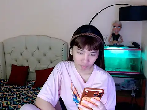 ShantalFoxxy  online show from February 7, 1:24 am