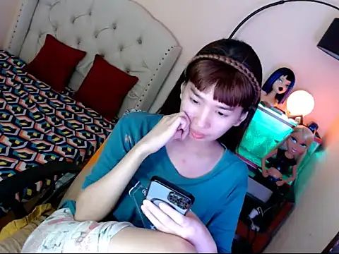 ShantalFoxxy  online show from October 23, 1:10 pm