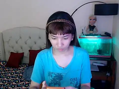 ShantalFoxxy  online show from January 12, 1:40 pm