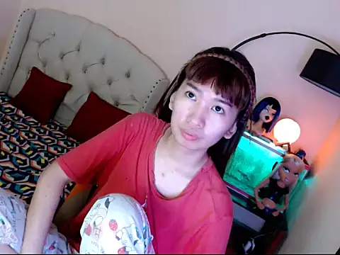 ShantalFoxxy  online show from October 24, 1:32 pm