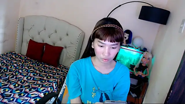 ShantalFoxxy  online show from November 7, 6:40 am