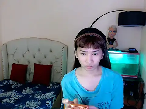 ShantalFoxxy  online show from March 7, 5:58 am