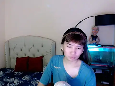 ShantalFoxxy  online show from April 2, 12:34 pm