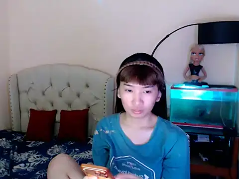 ShantalFoxxy  online show from April 14, 12:54 pm