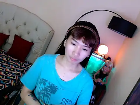 ShantalFoxxy  online show from October 27, 11:33 am