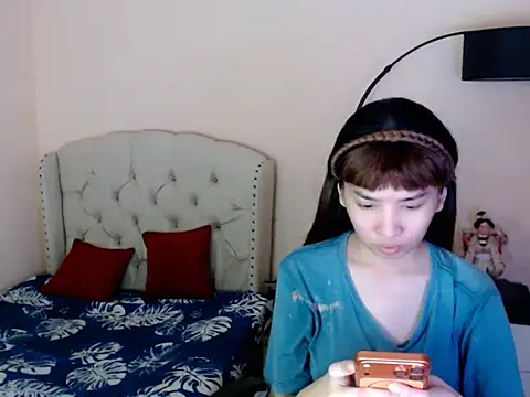 ShantalFoxxy  online show from July 9, 1:06 am