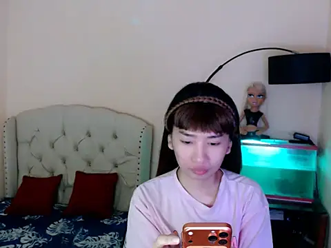 ShantalFoxxy  online show from March 25, 7:52 am