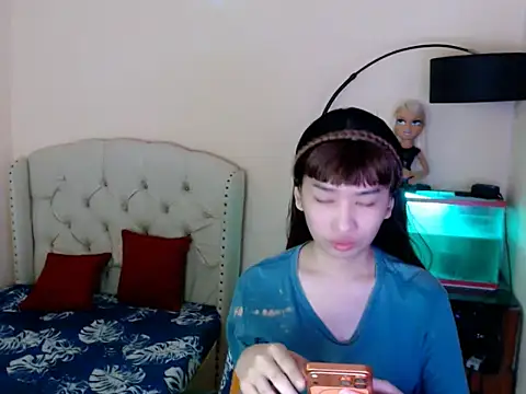 ShantalFoxxy  online show from March 23, 12:44 am