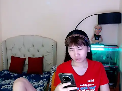 ShantalFoxxy  online show from March 28, 1:56 pm