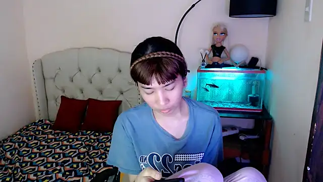 ShantalFoxxy  online show from December 5, 1:53 pm