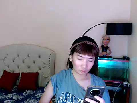ShantalFoxxy  online show from April 24, 1:24 pm