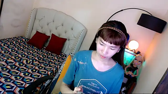 ShantalFoxxy  online show from November 4, 1:31 am