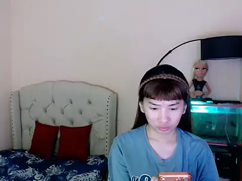 ShantalFoxxy  online show from April 2, 12:29 am