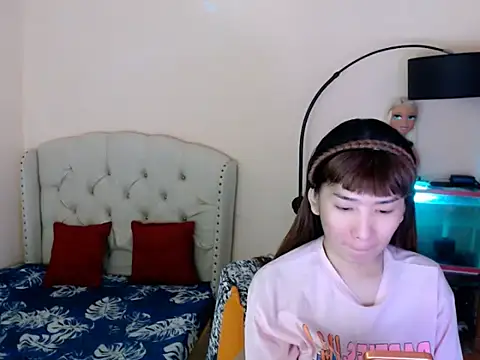 ShantalFoxxy  online show from March 26, 11:57 pm