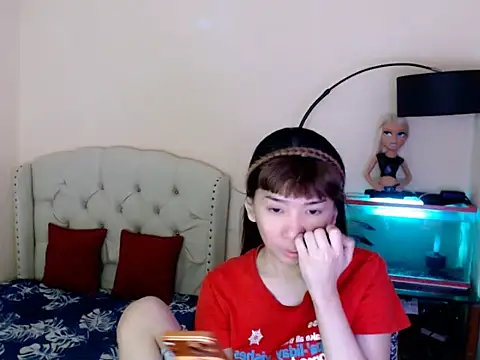 ShantalFoxxy  online show from March 27, 12:50 pm