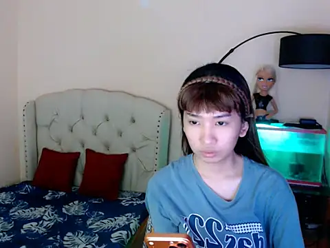 ShantalFoxxy  online show from March 3, 5:36 am