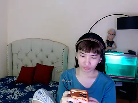 ShantalFoxxy  online show from March 23, 12:49 pm