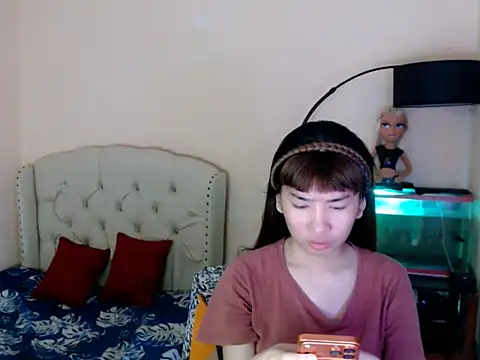 ShantalFoxxy  online show from April 8, 1:18 am