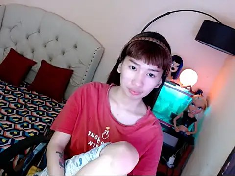 ShantalFoxxy  online show from October 31, 12:51 am