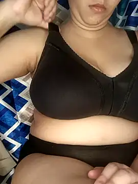 Snapshot of Charu1999 chatting on February 22, 7:55 am Charu1999 online show from February 22, 7:55 am