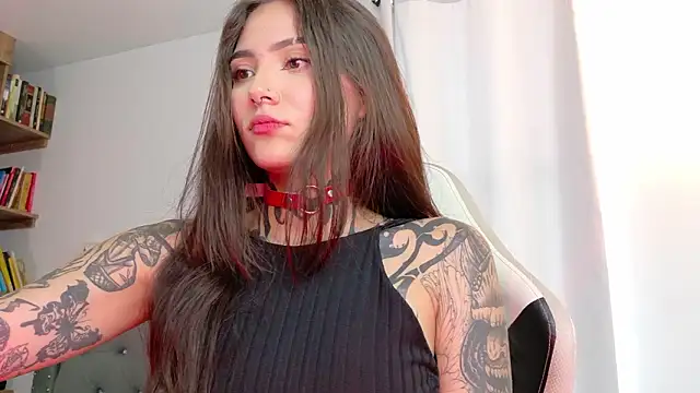 sara queen10 online show from February 3, 6:24 pm