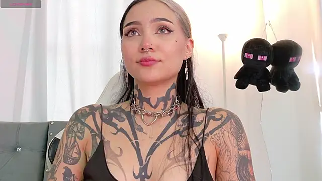 sara queen10 online show from February 18, 5:53 pm