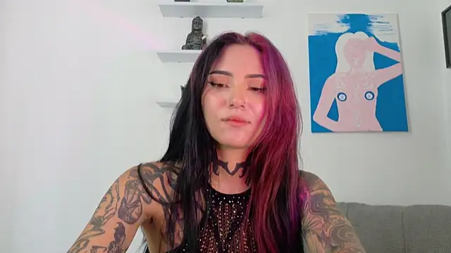 sara queen10 online show from May 29, 2:12 pm