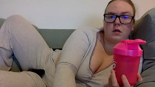 gracelovesxx online show from January 13, 2:10 pm