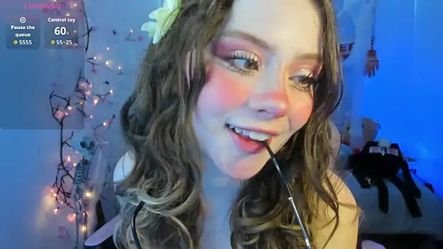 Lil bela online show from October 24, 12:15 pm