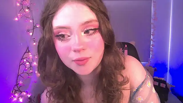 Lil bela online show from December 18, 12:20 pm