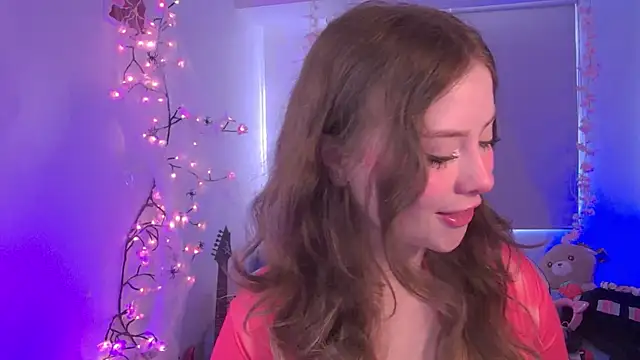 Lil bela online show from December 14, 12:33 pm